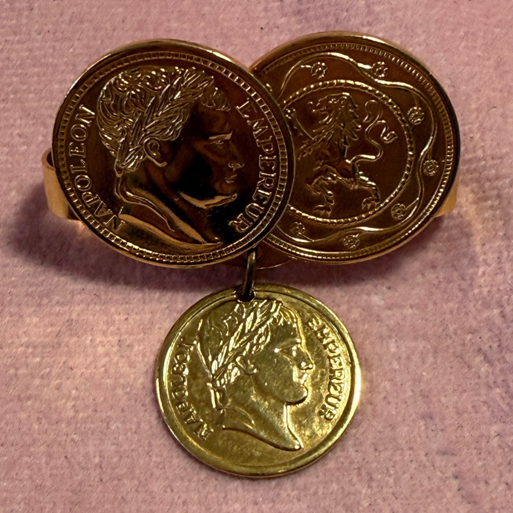 Vintage Sarah Cov Coin Scarf Clip